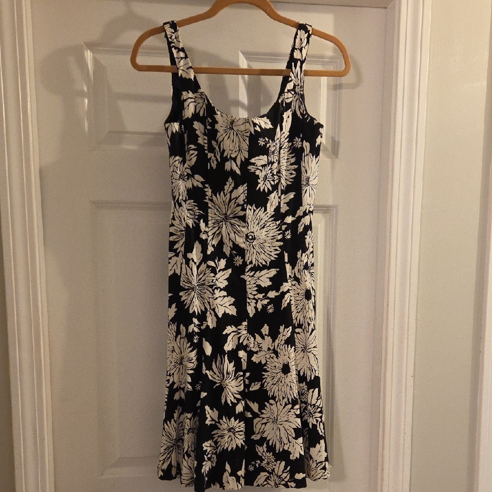 Black/white Floral Dress